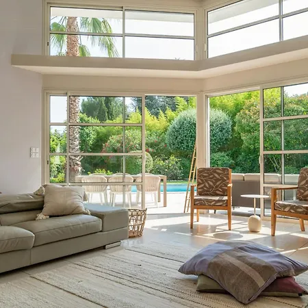 Ferienhaus With Lush Garden In Castelnau-le-Lez