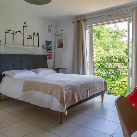 With Lush Garden In * Castelnau-le-Lez